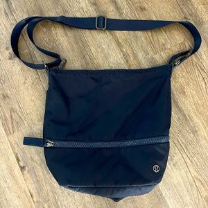 Lululemon Cross body bag/ tote bag /purse